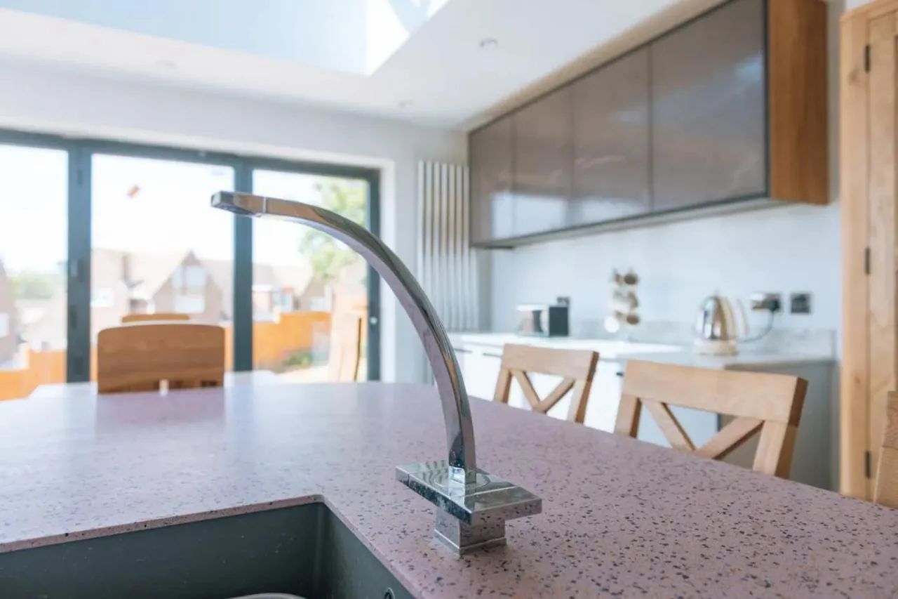 Lush & Spacious 3Bd House - East 브라이턴 0*,  영국