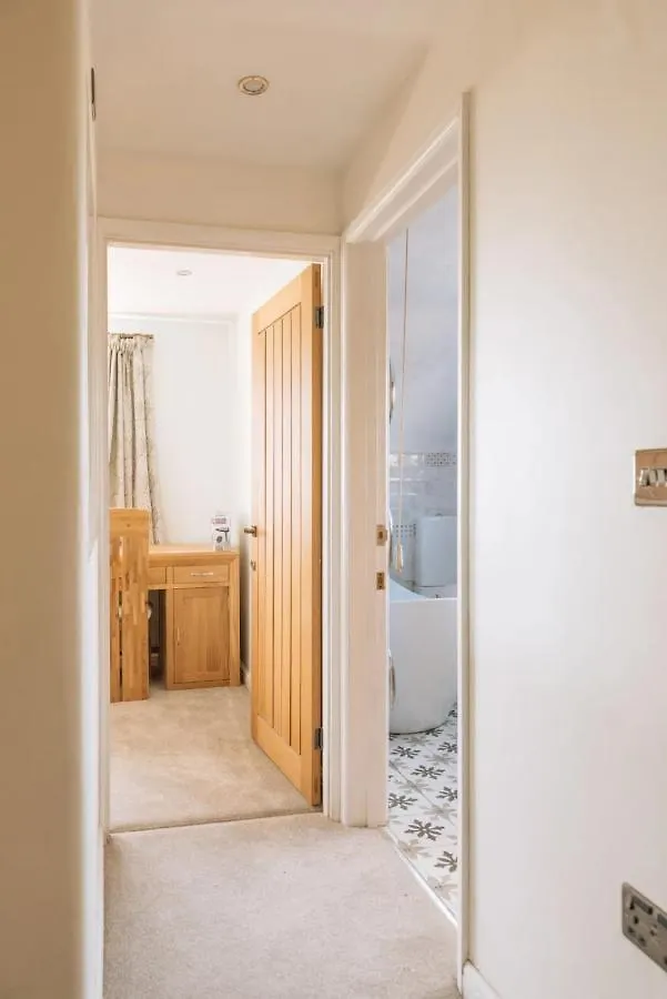 Lush & Spacious 3Bd House - East 브라이턴 0*,